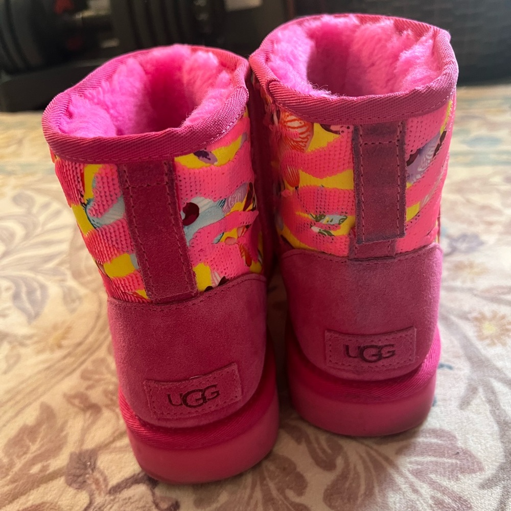Multicolor Uggs - image 4